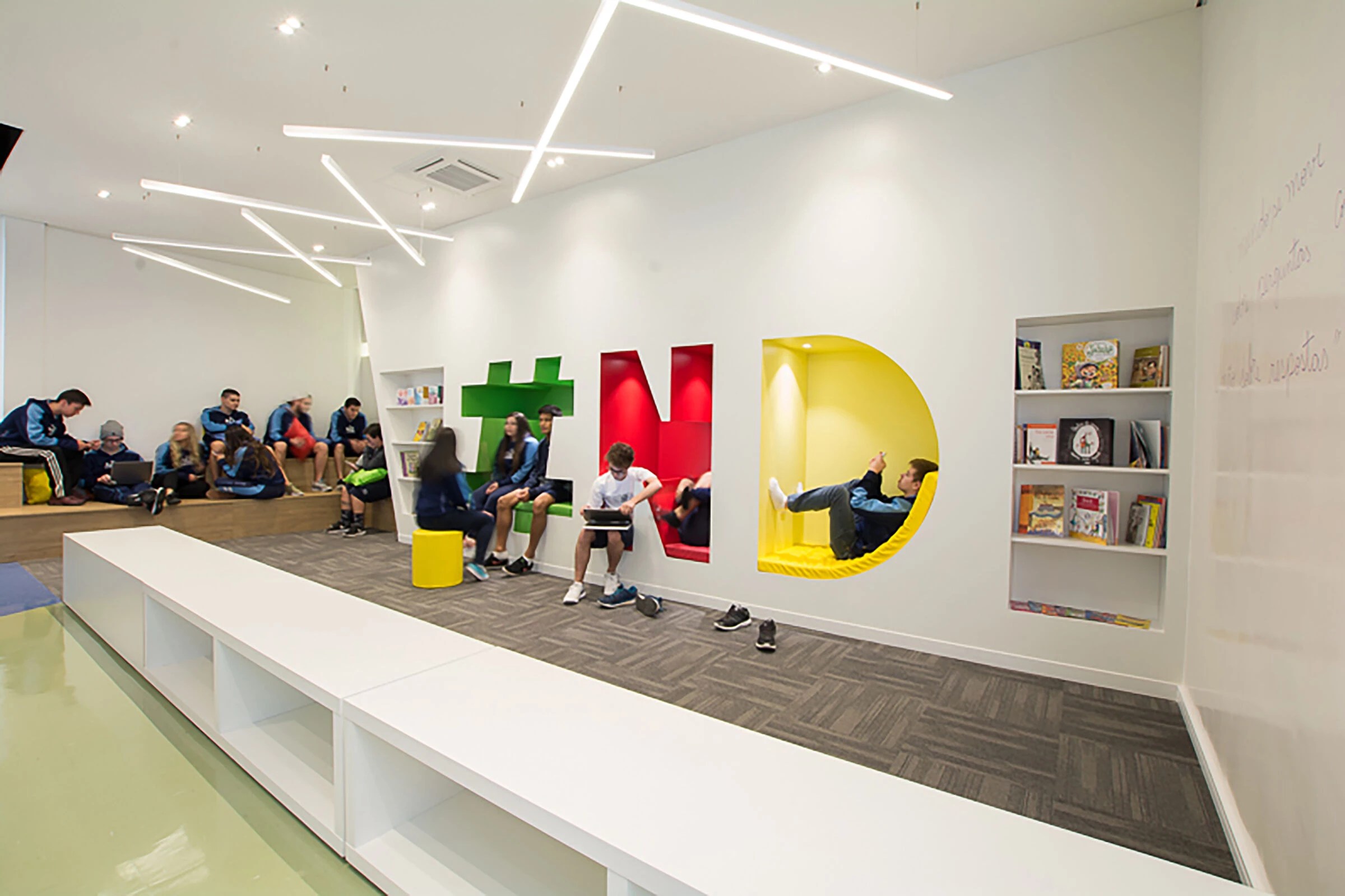 Maker Space - Notre Dame Rainha School-19