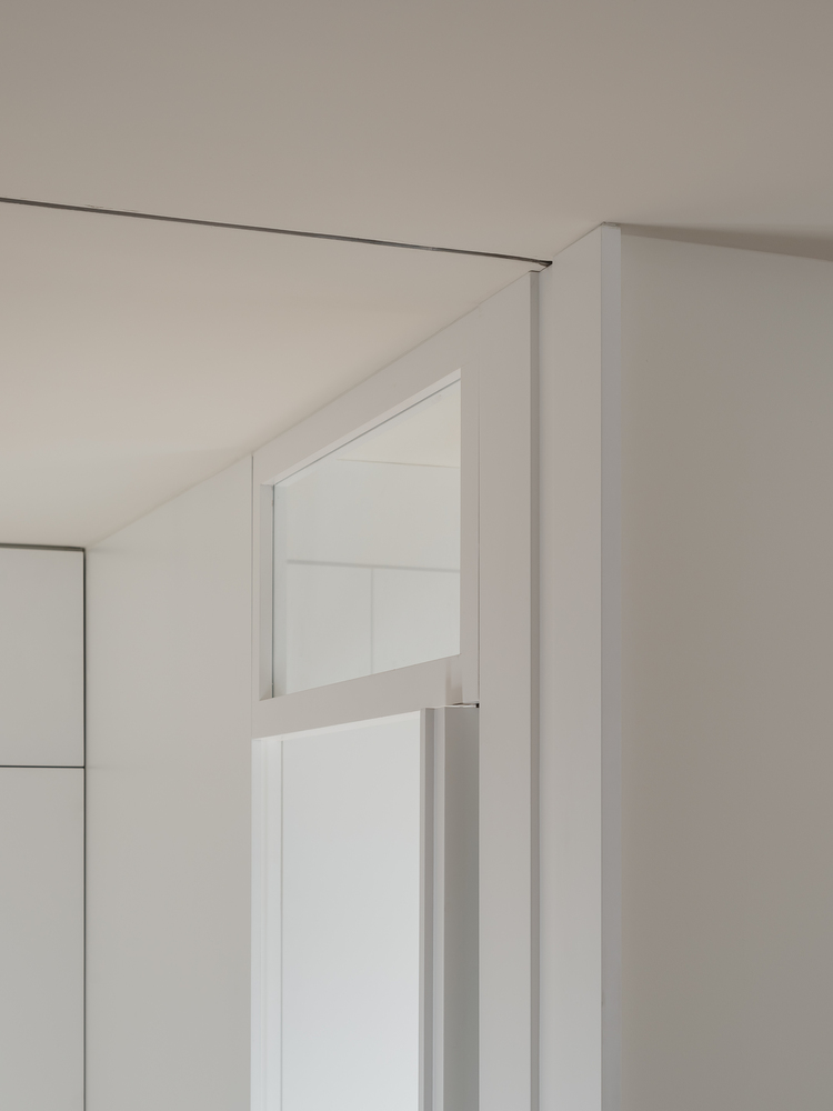 葡萄牙里斯本百年建筑翻新变身时尚住宅-52