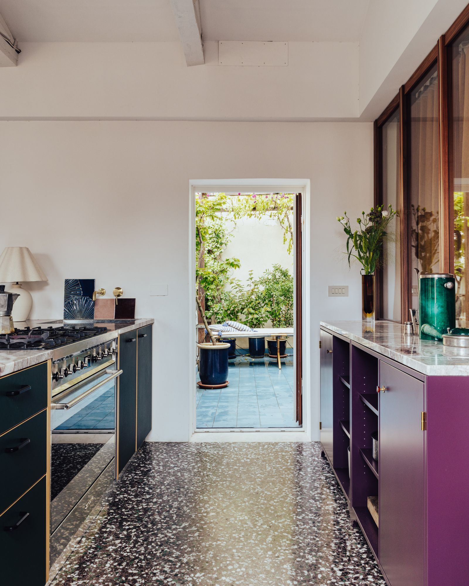 威尼斯昏暗小公寓改造为明亮通风住宅丨意大利-36