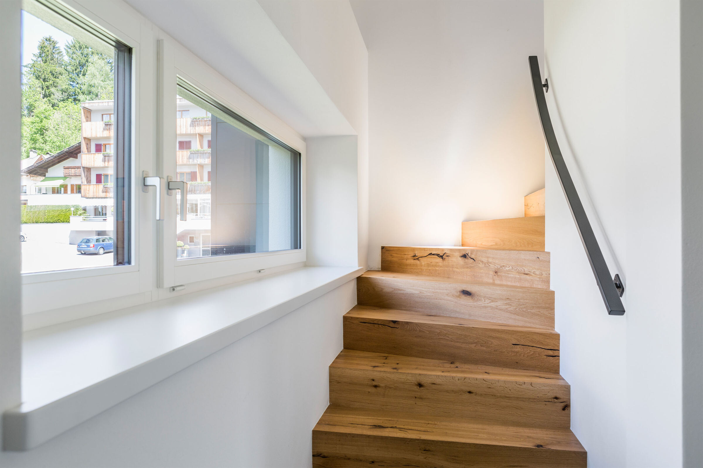 意大利双层别墅改造,木结构与南向露台打造舒适生活空间-26