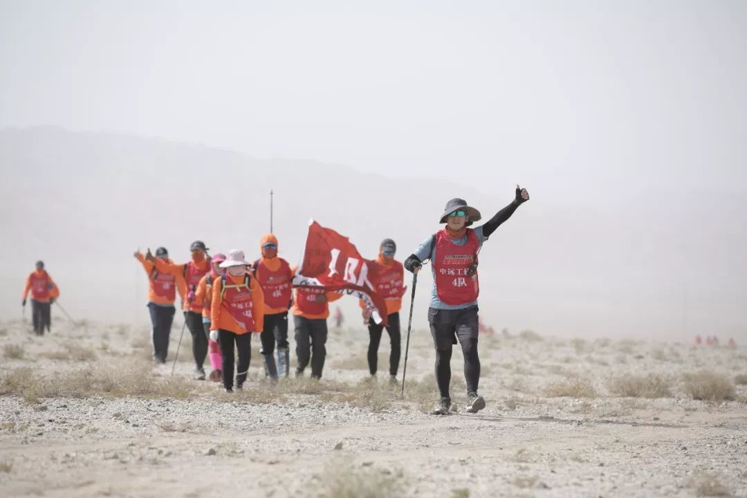 申远戈 5 挑战赛 | 戈壁徒步中的团队精神与设计亮点-74