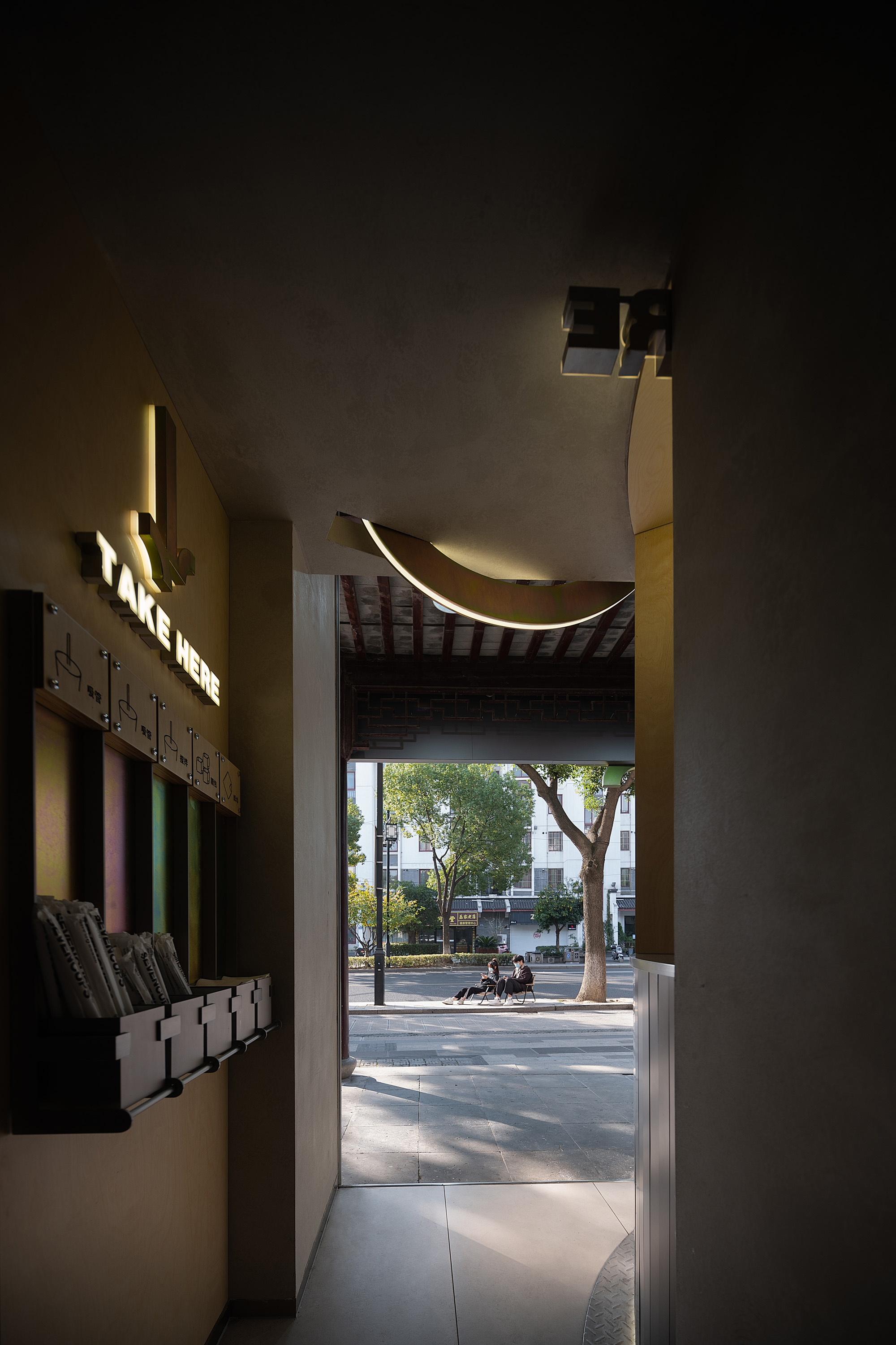 SEVENCUPS COFFEE 杨舍老街店丨中国江苏丨无锡欧阳跳建筑设计有限公司-17