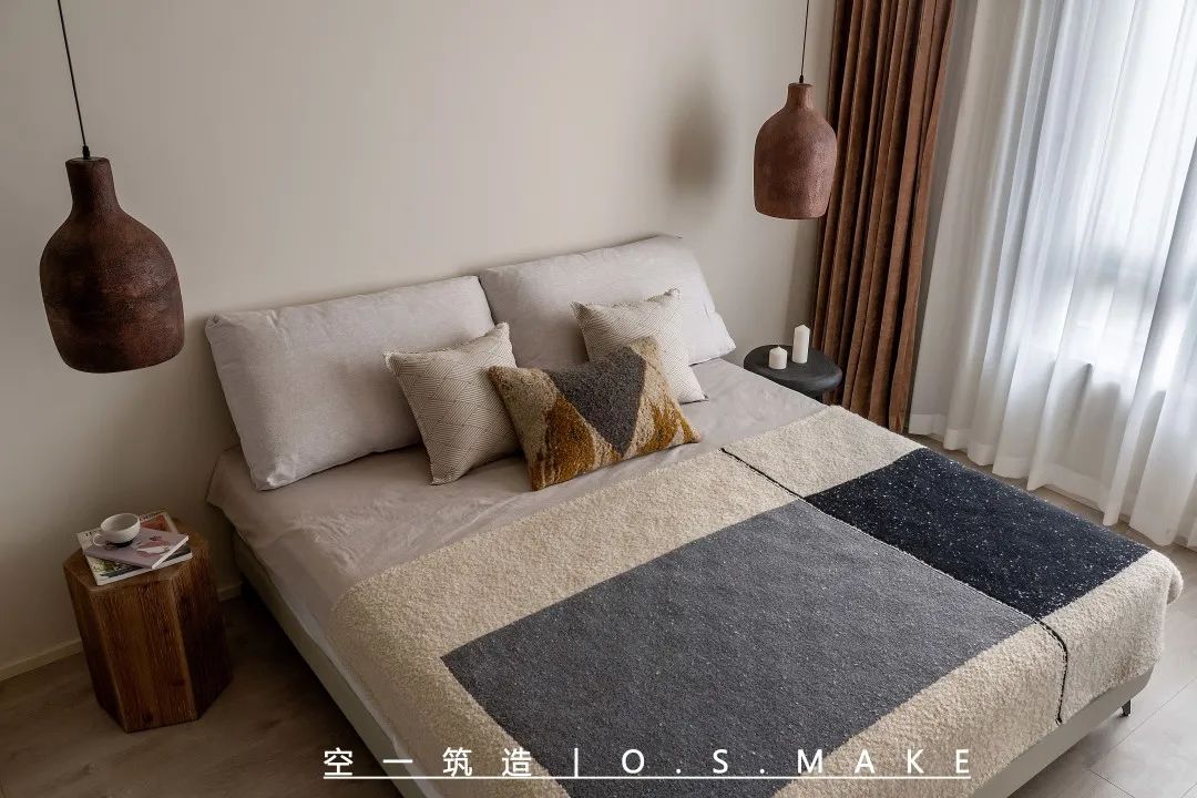 轻侘寂美学 · 重庆公园大道140平米三室一厅设计案例丨中国重庆丨空一筑造-87