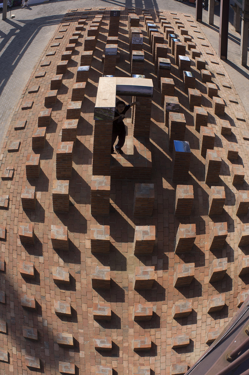 大型户外多功能互动艺术装置，北京／北京城建发展集团-44