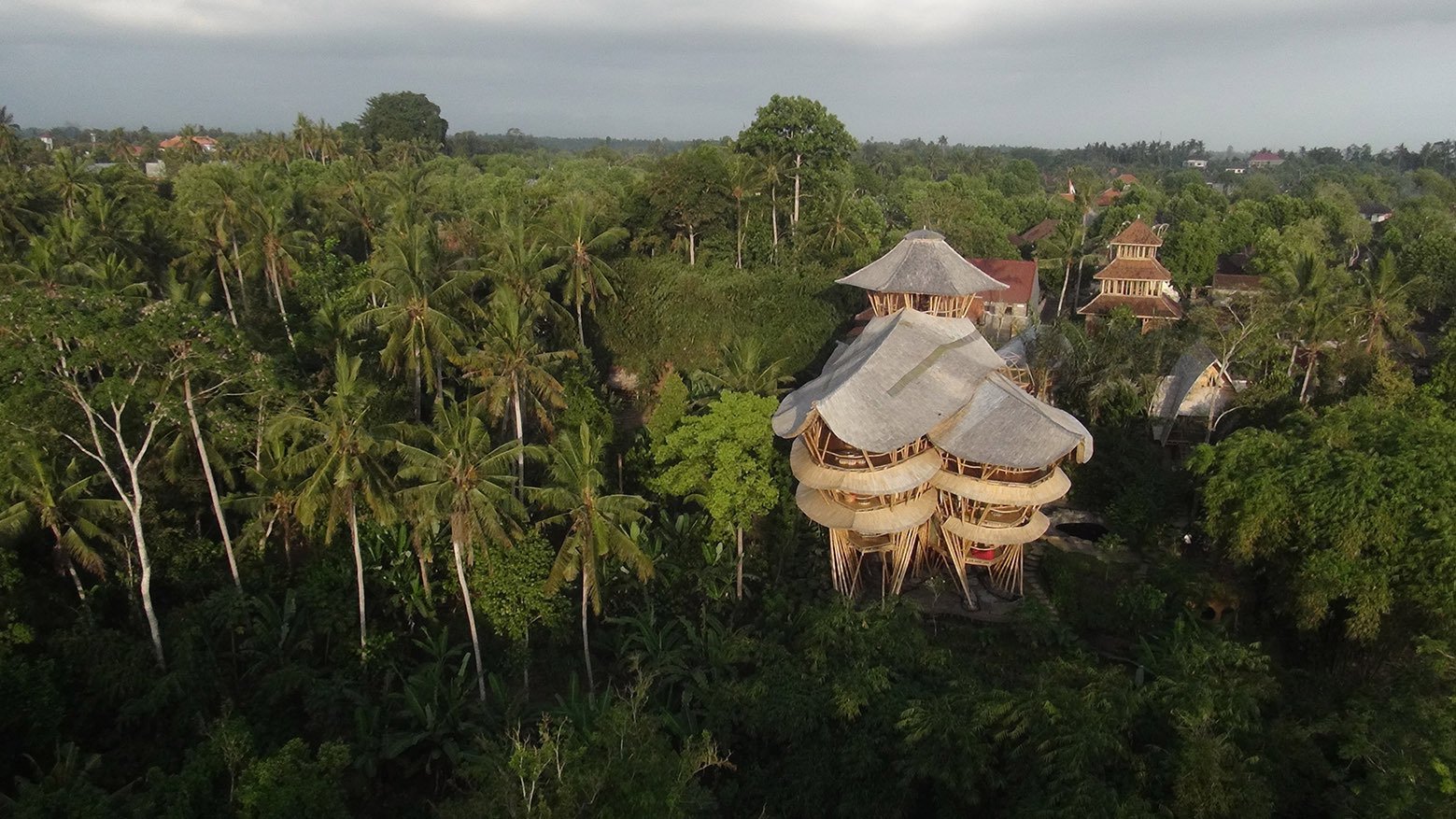 印尼Sharma Springs丛林度假别墅丨IBUKU-15
