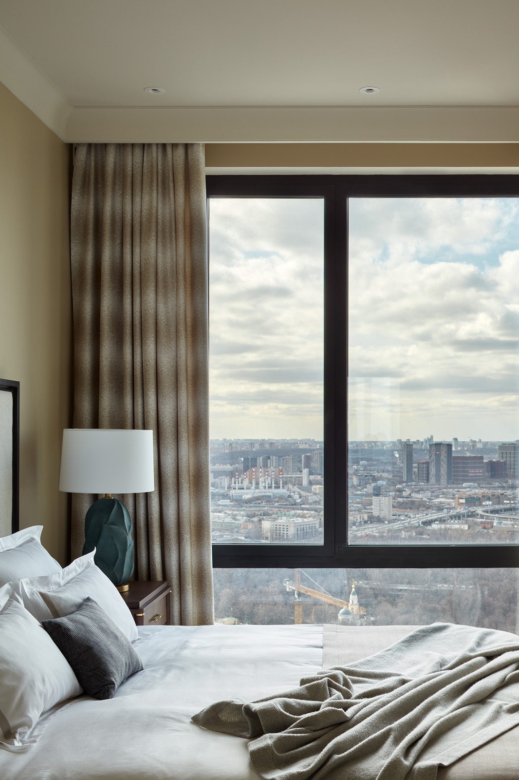 莫斯科 83㎡素雅风公寓，舒适现代的空中体验-8