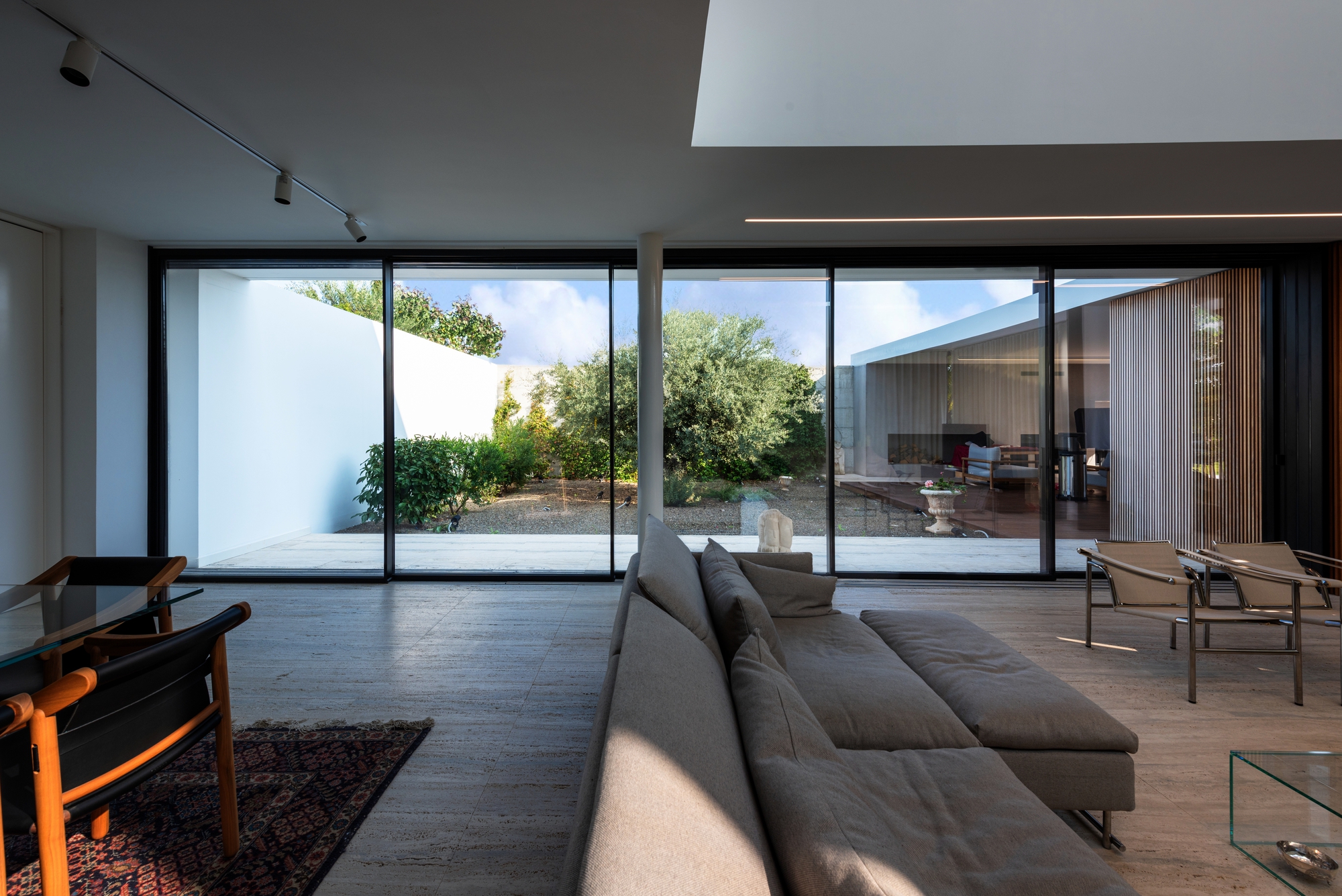 带庭院的房子丨塞浦路斯尼科西亚丨Christos Pavlou Architecture-52