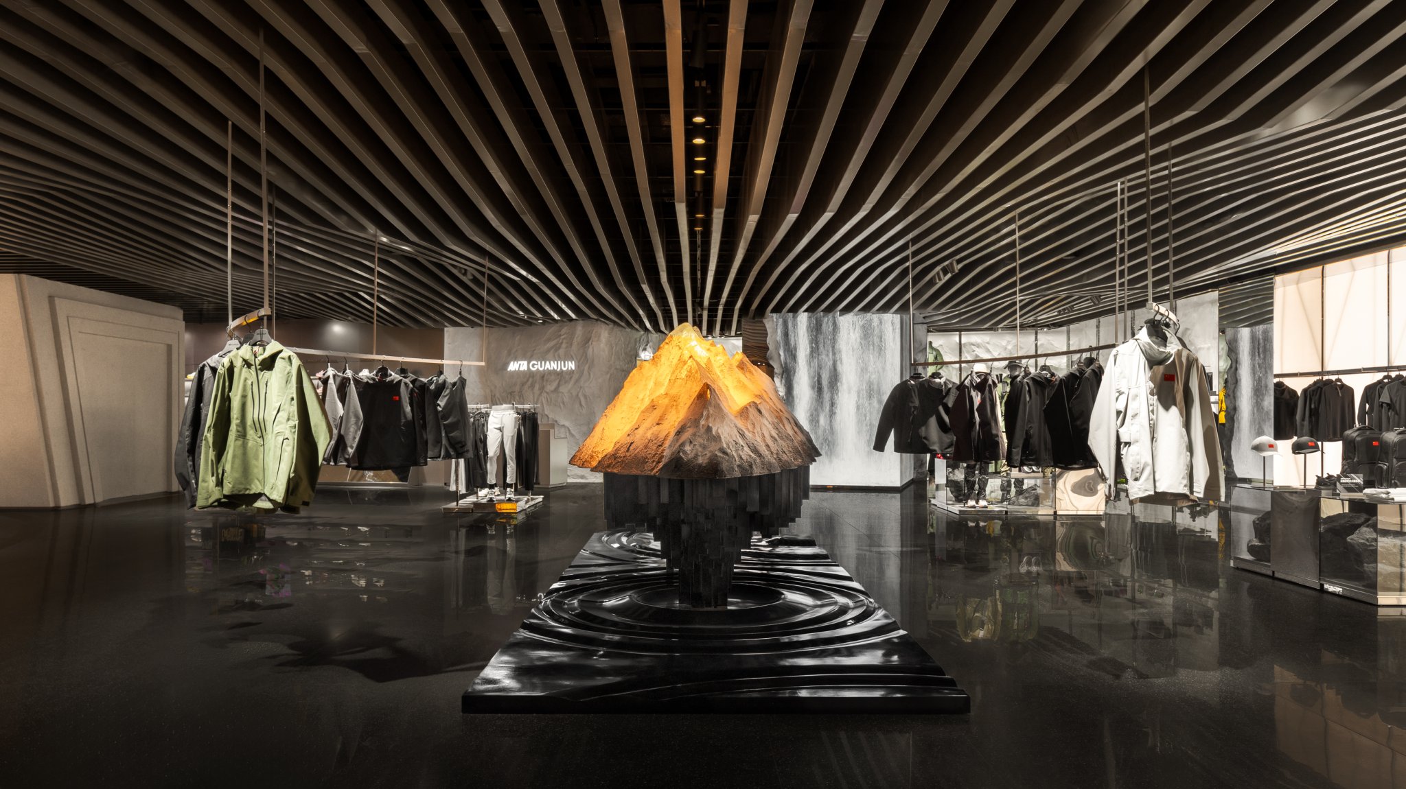 服装店丨中国深圳丨ANTA Space Creative,STILL YOUNG-19