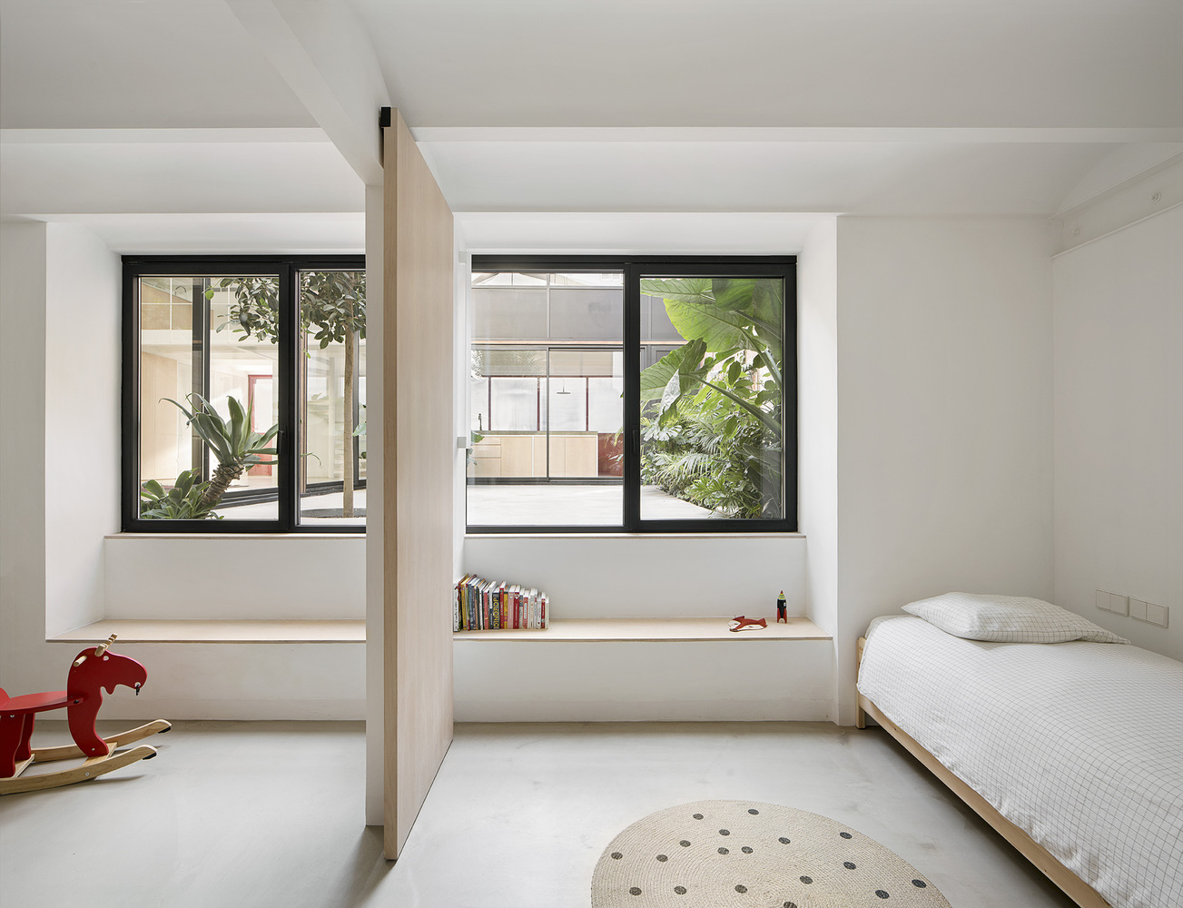 西班牙红房子丨西班牙巴塞罗那丨阿拉梅工作室-27