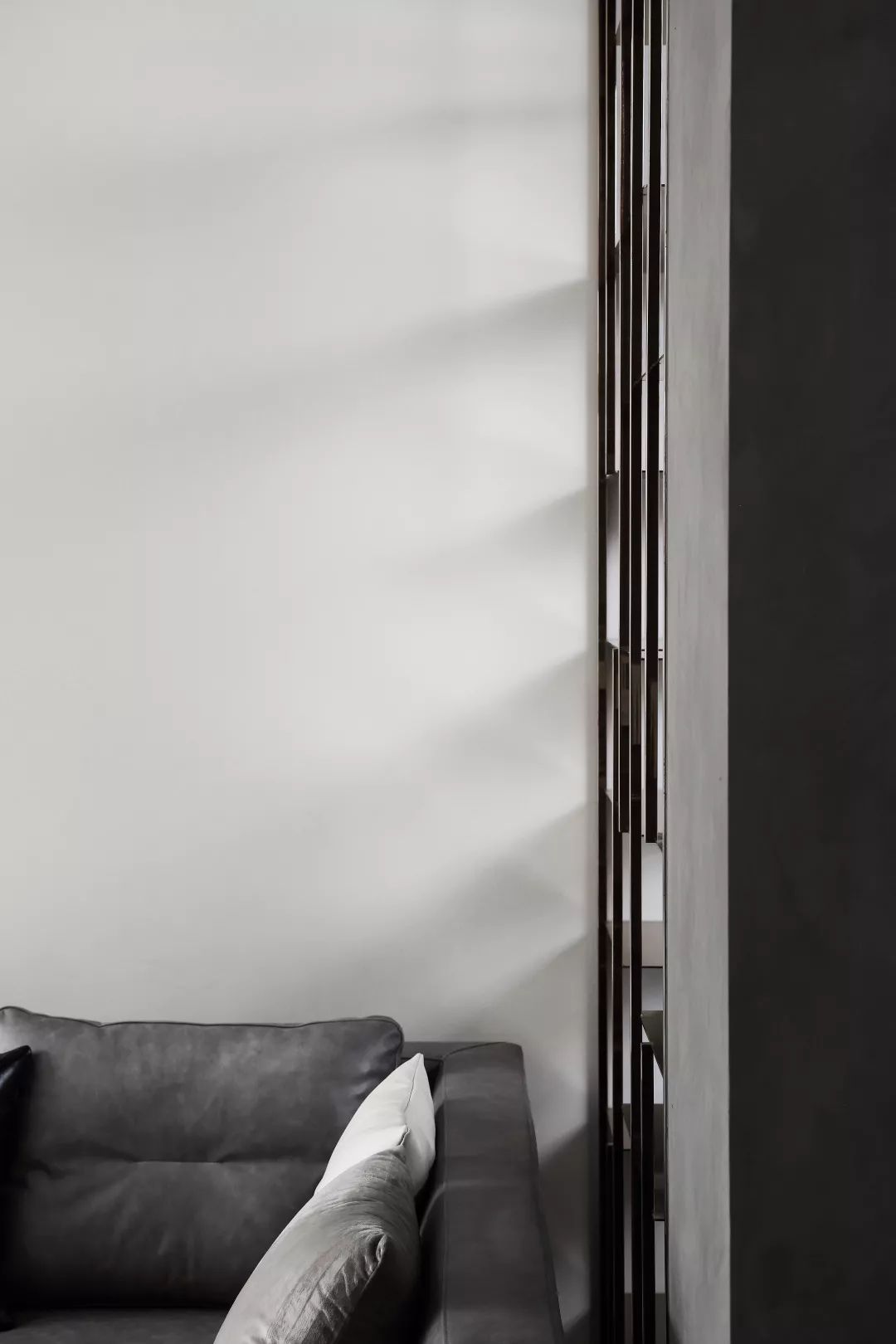 上海 68 平米老房爆改成三室两厅三卫艺术之家-58