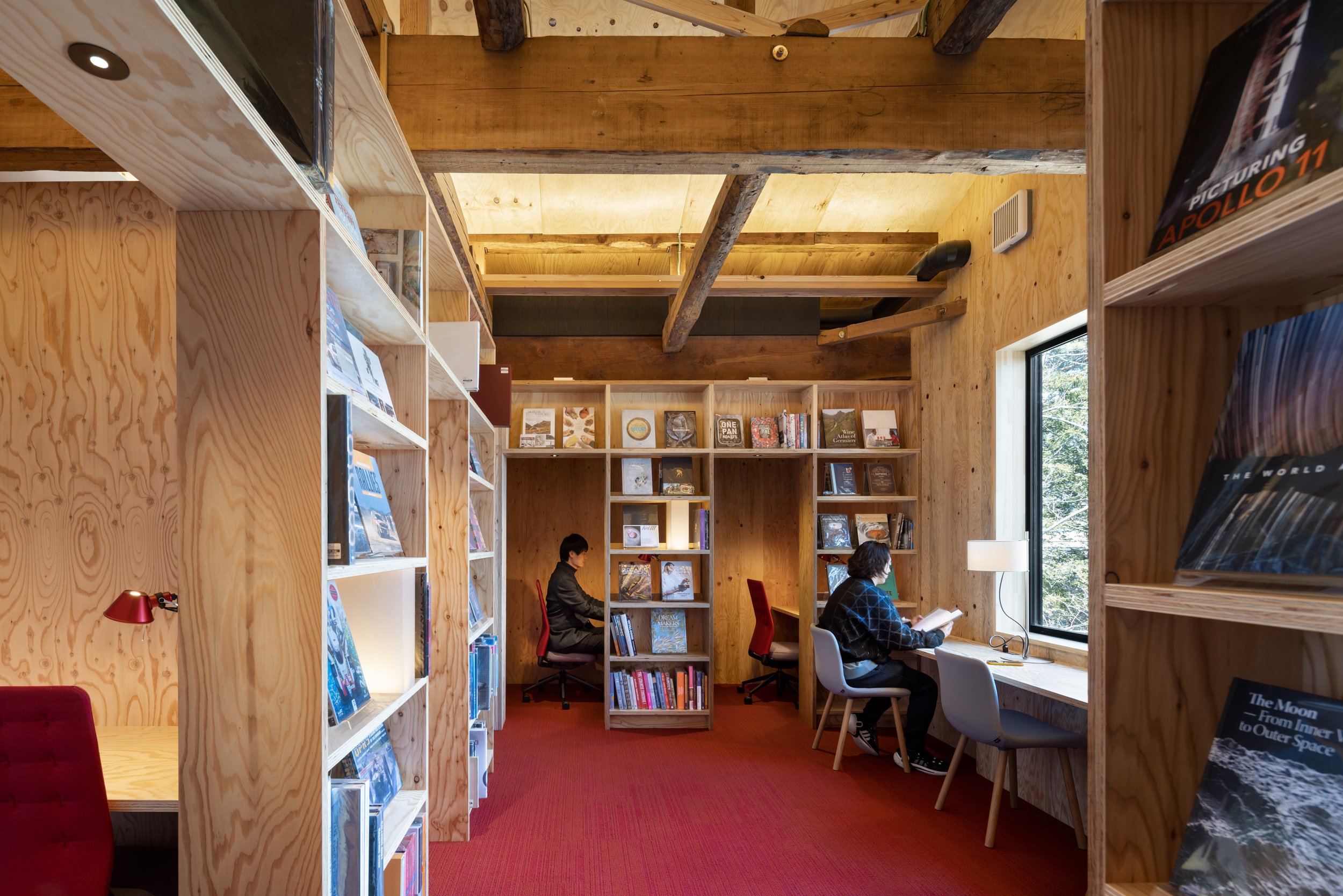 轻井泽公共广场（注：Commongrounds直译为公共场地，这里结合实际情况意译为公共广场，Karuizawa是常见地名轻井泽 ） 丨日本长野丨Klein Dytham architecture-14