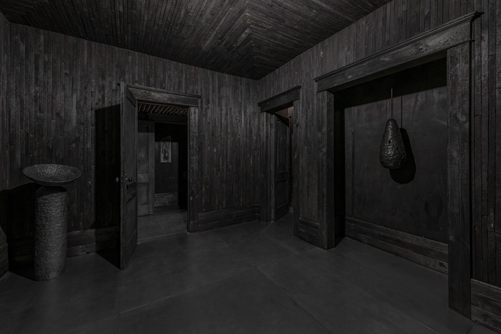 首发 | Anders Ruhwald：将废弃的底特律建筑改造成全黑装置-10