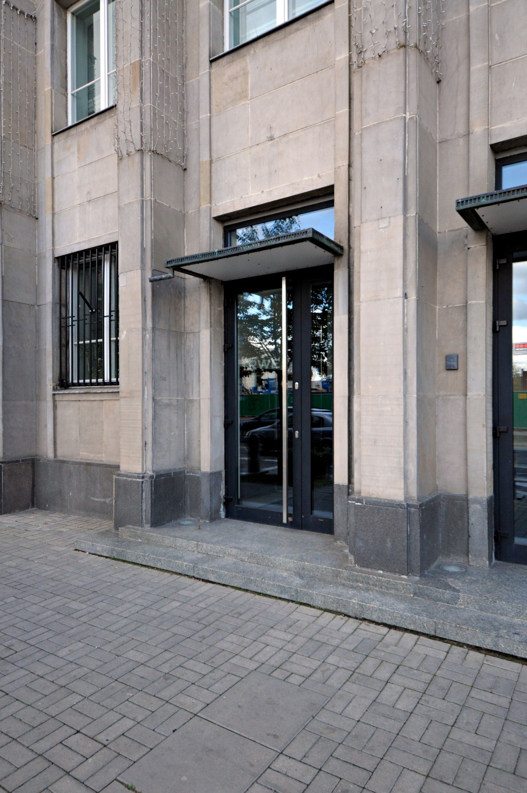 华沙波维什卢发电厂行政大楼外立面翻新丨波兰华沙-33