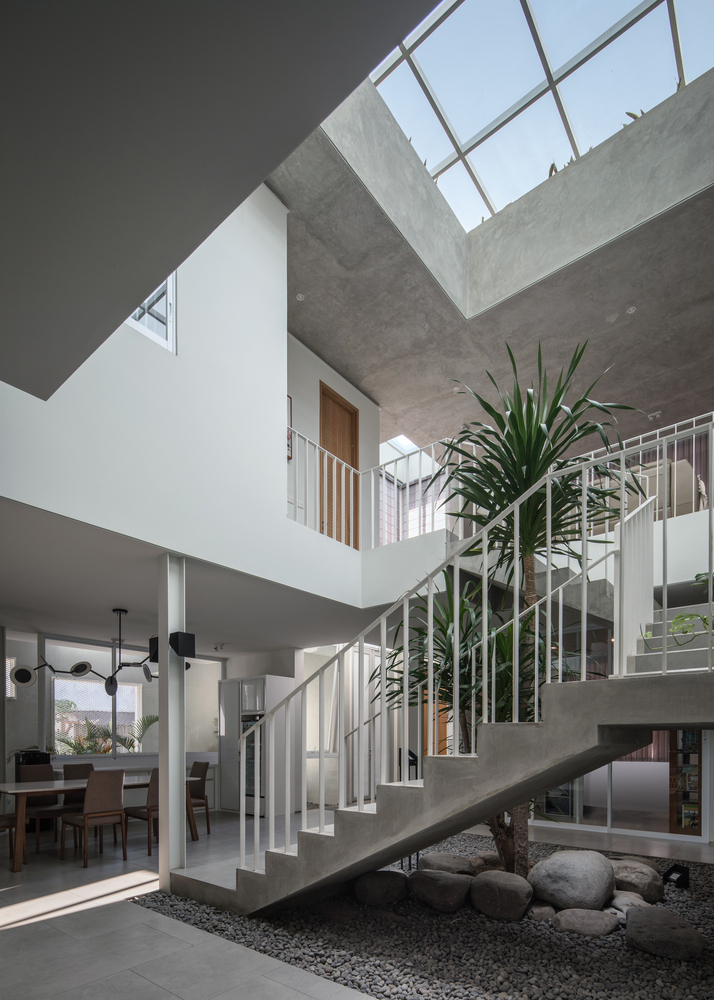 私密而明亮 | 印尼 Cube House 的现代设计-24