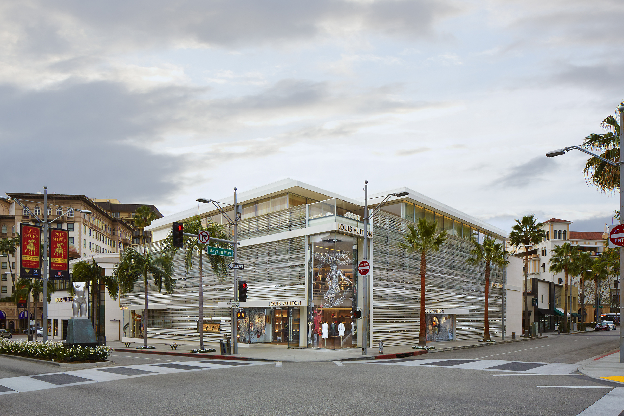 Louis Vuitton Beverly Hills Rodeo Drive-6