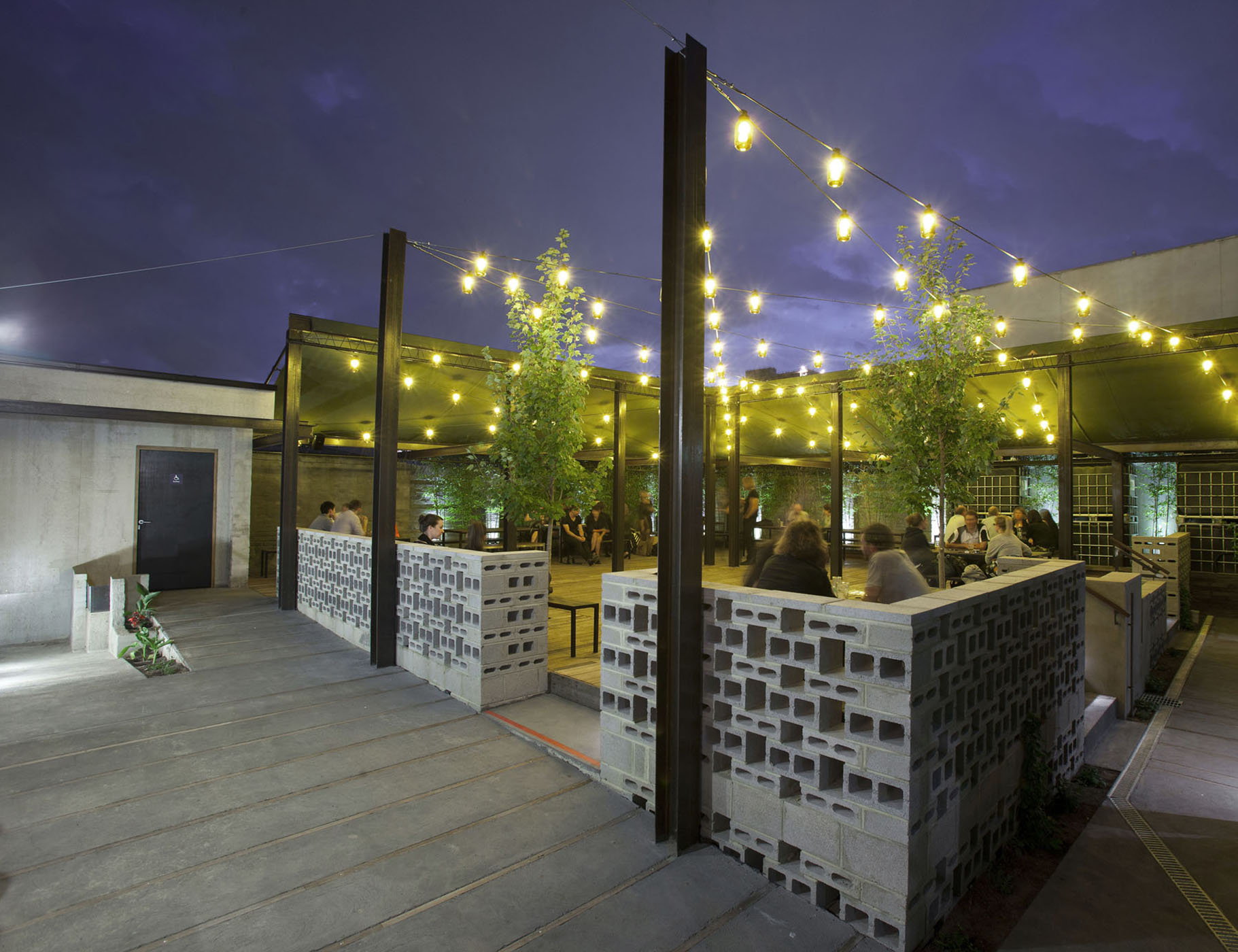 国家的；国民的；全国性的（这里the National可根据具体语境有不同的准确含义，仅从这两个单词来看，常见的形容词含义是上述这些；若结合更具体语境，可能是国家队国家机构等特定表达 ） 丨New ZealandRichmond-4