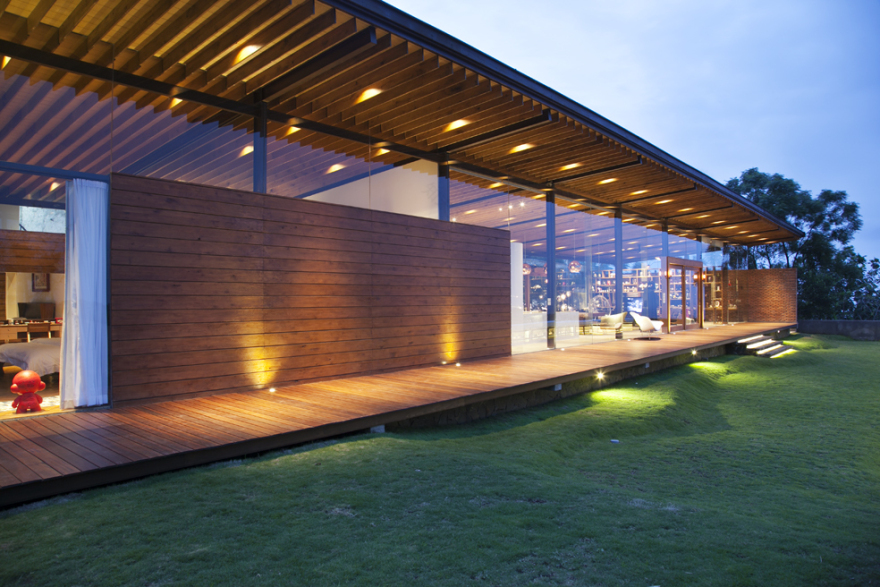 灵活高效的小型生活工作住宅-50