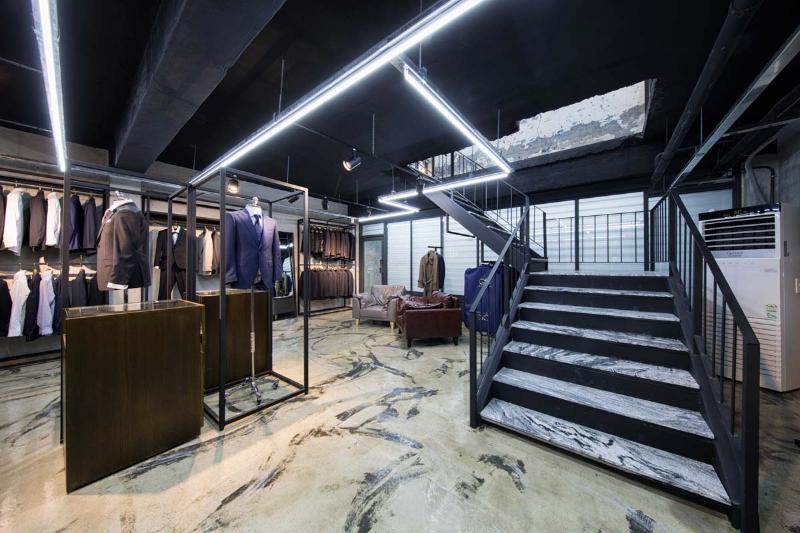 光之点睛，极简空灵的时尚店铺设计-12