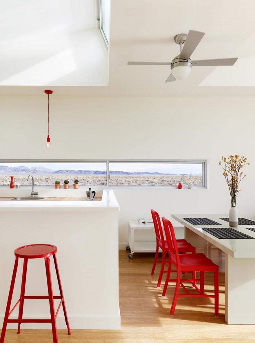 Rondolino Residence in Nevada Desert by Nottoscale-18