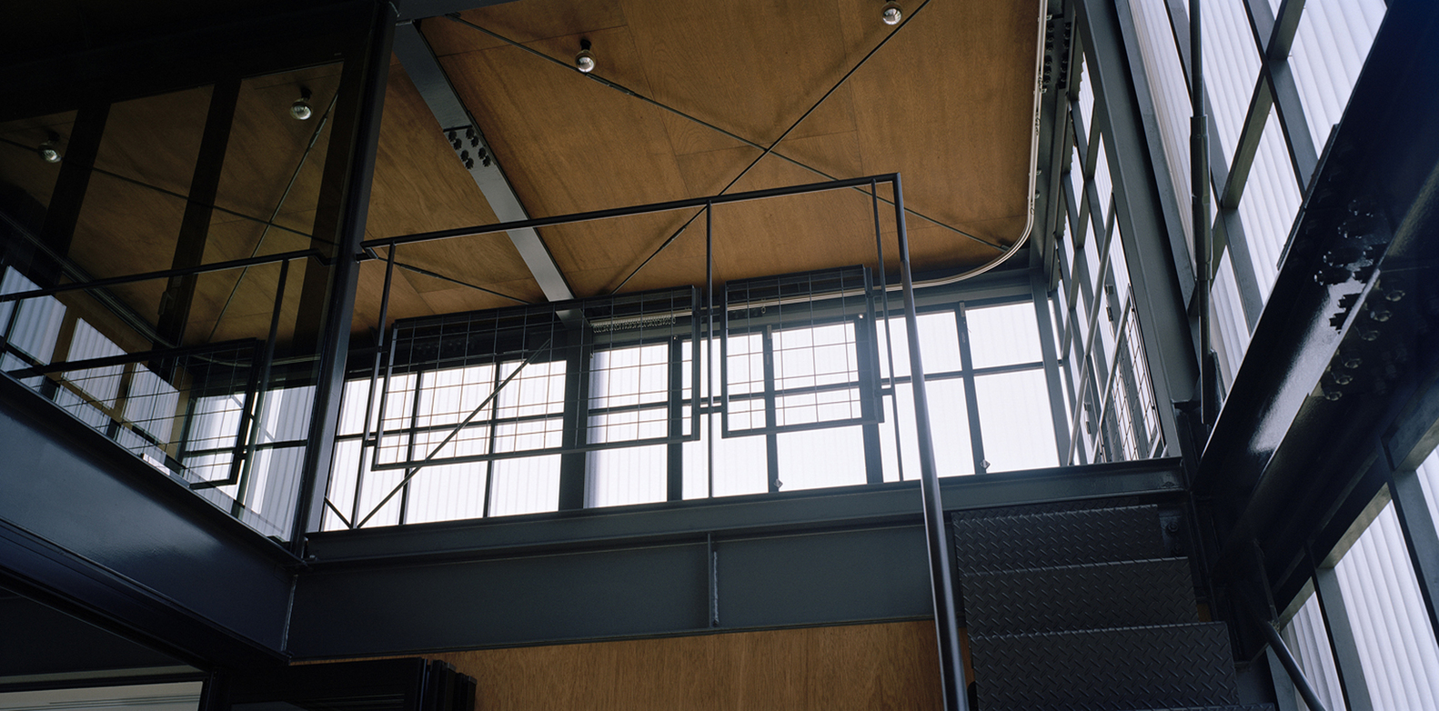 山石武喜打造简约钢构住宅 融入环境与自然共生-37