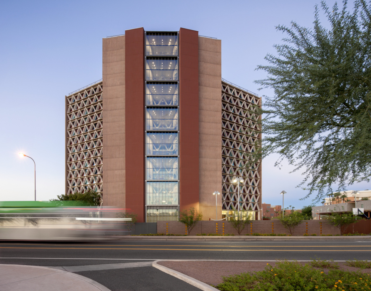 亚利桑那州立大学曼萨尼塔厅-10