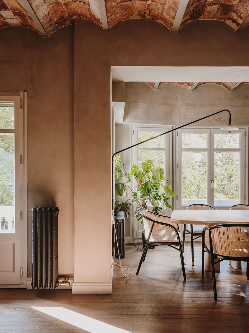 巴塞罗那旧公寓的北欧风格翻新-11