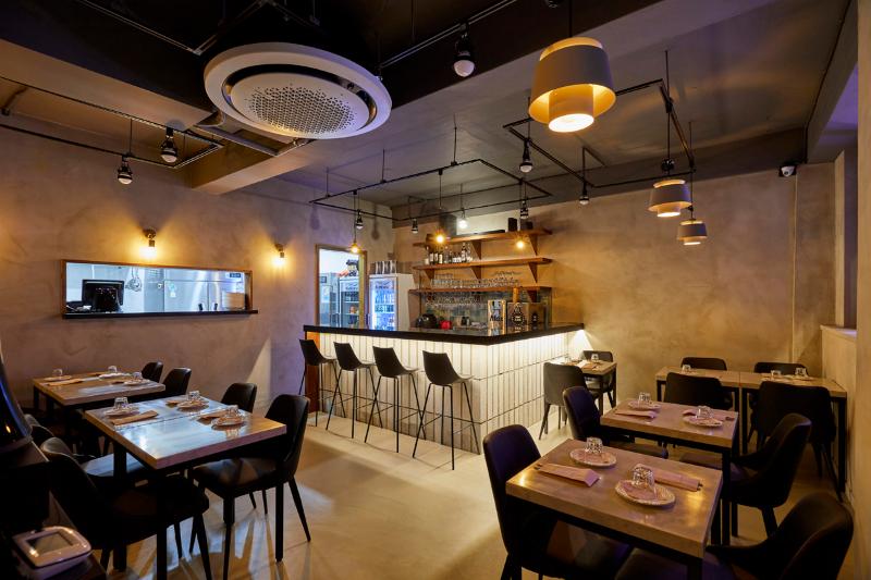 18 平米餐厅室内设计，精致氛围品味非凡-7