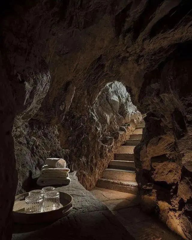 意大利千年古堡改造成奢华酒店,领略中世纪魅力-144