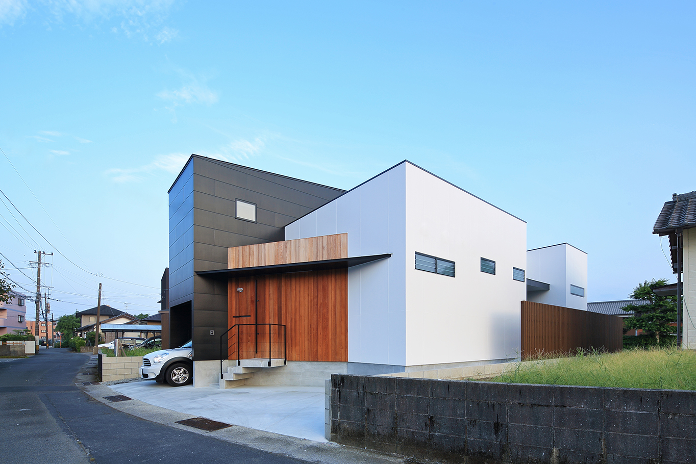 2016 年建成的 House-AKRK 住宅设计-0