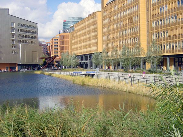 柏林波茨坦广场可持续生态友好城市广场项目丨德国柏林丨Atelier Dreiseitl-35