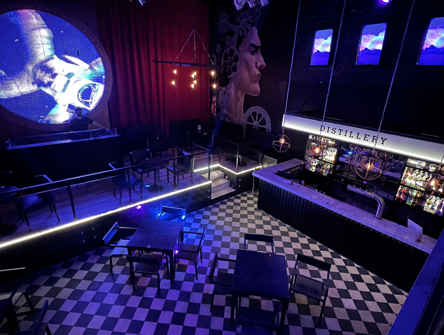 BYE HENRY 酒吧室内设计丨estilosgraficos-16