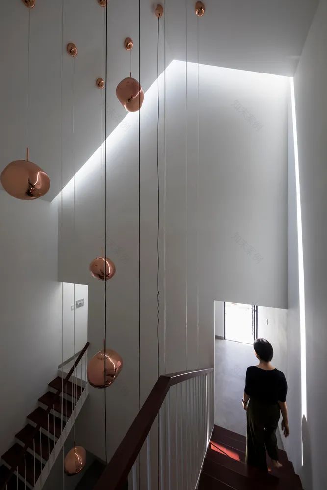 双胞胎女孩共享生活空间设计丨中国西宁丨勾勾手设计网-10