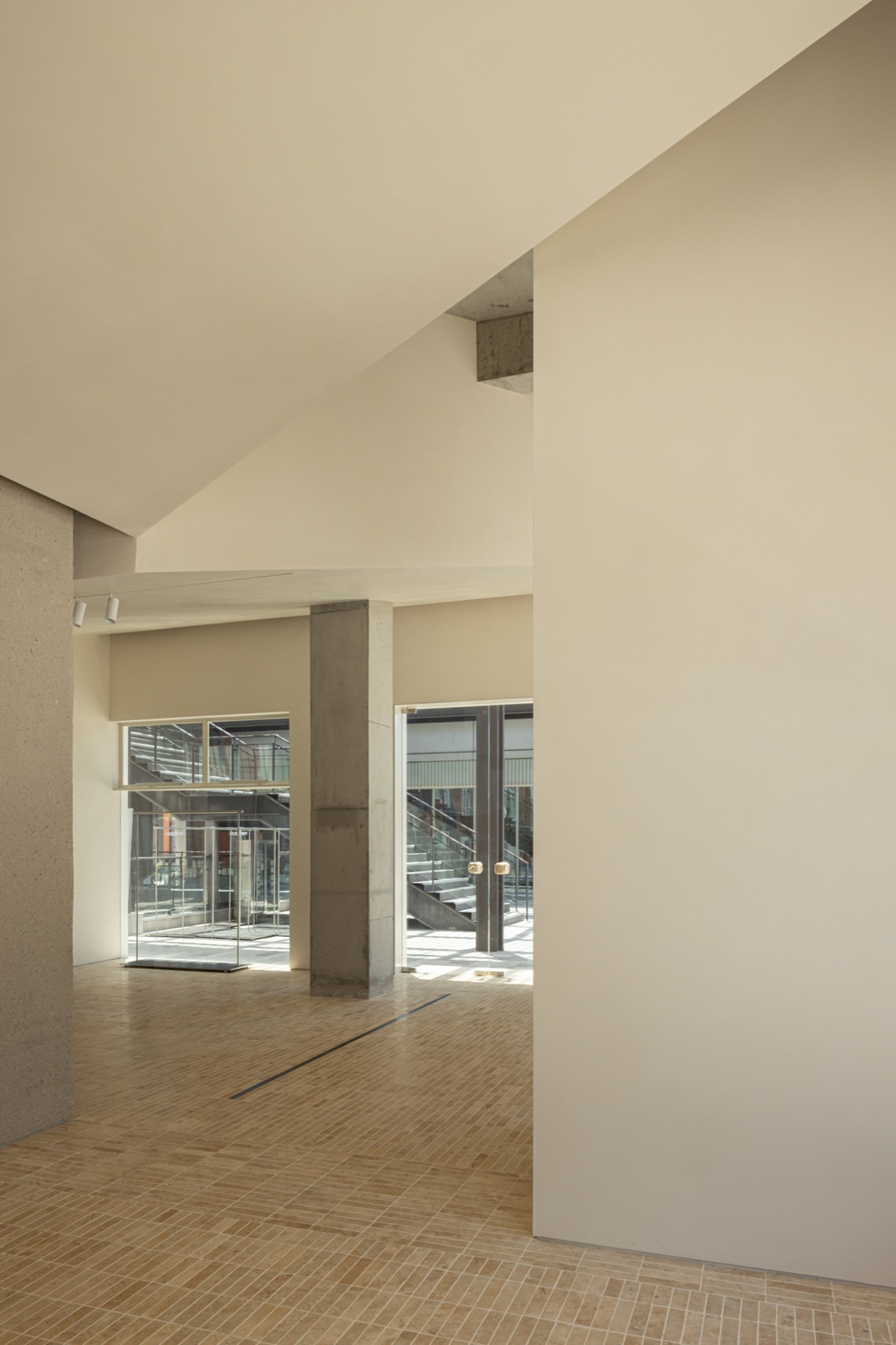 MIICUUH 品牌集合店丨中国杭州丨Unknown design 非知名设计-28