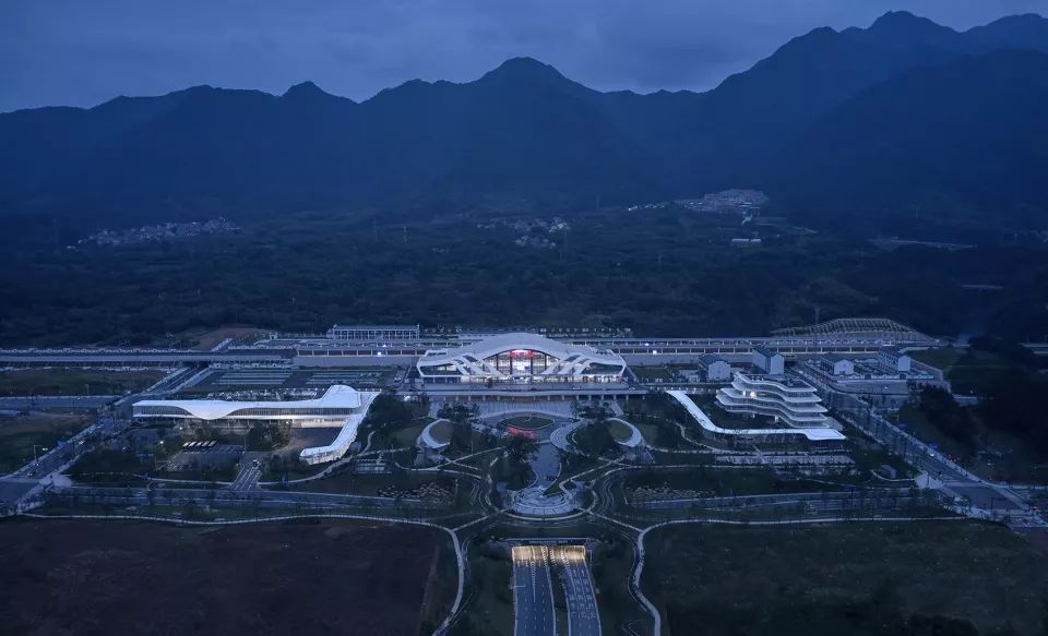 杭州桐庐高铁站,富春山水微缩之美-50