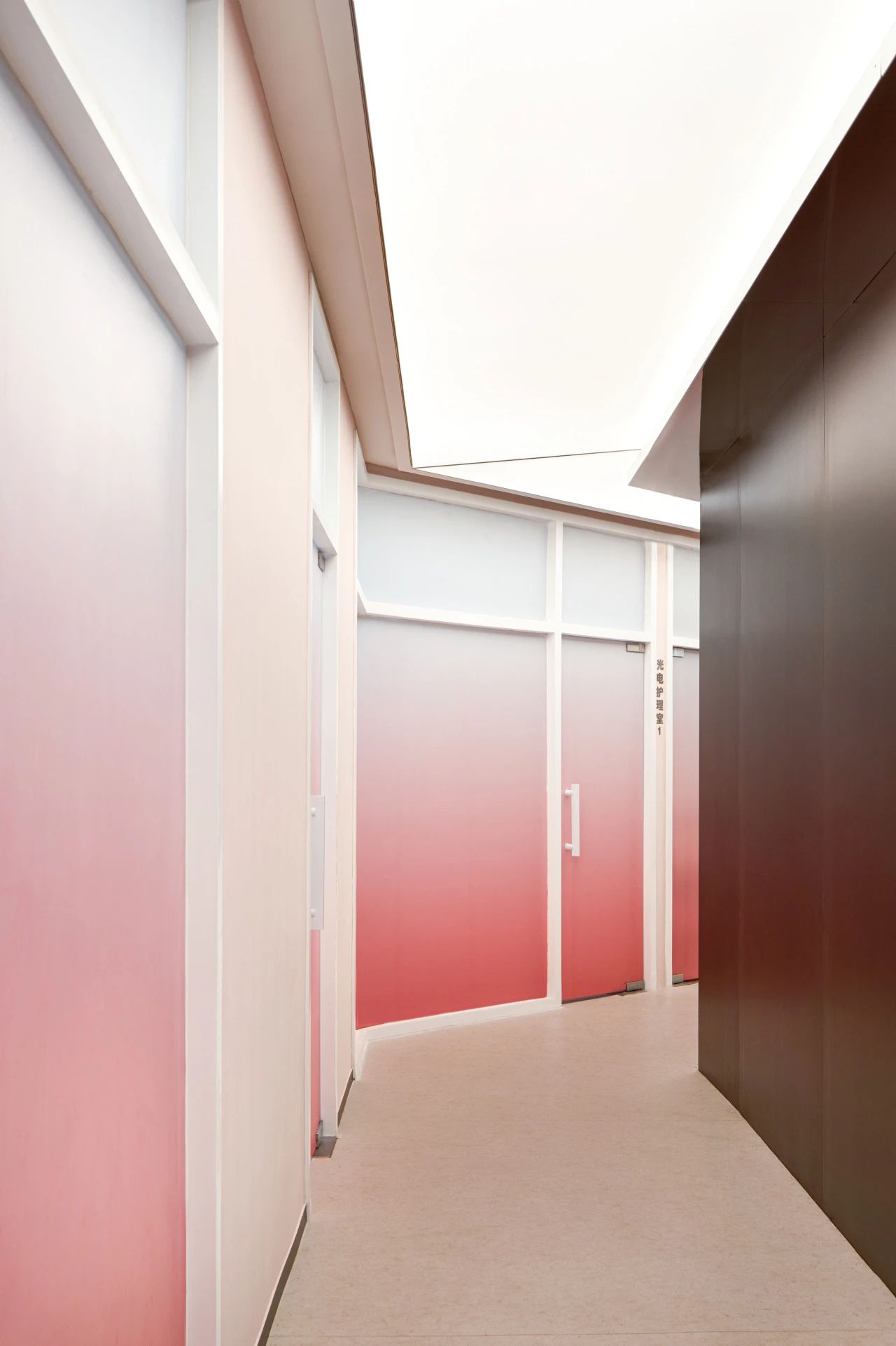 CHERRYHOUSE 樱桃家医疗美容抗衰中心丨中国贵州丨楼房花朶设计 IN BLOSSOM-52