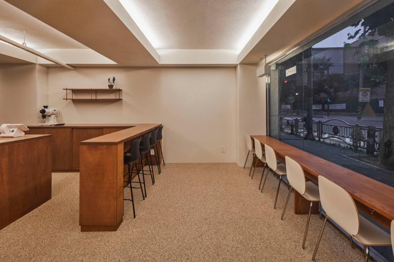 二十平米温馨小咖啡馆，灯光设计成焦点-10