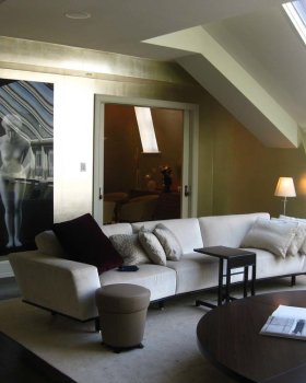 THE PLAZA RESIDENCE DUPLEX APARTMENT YSG Studio