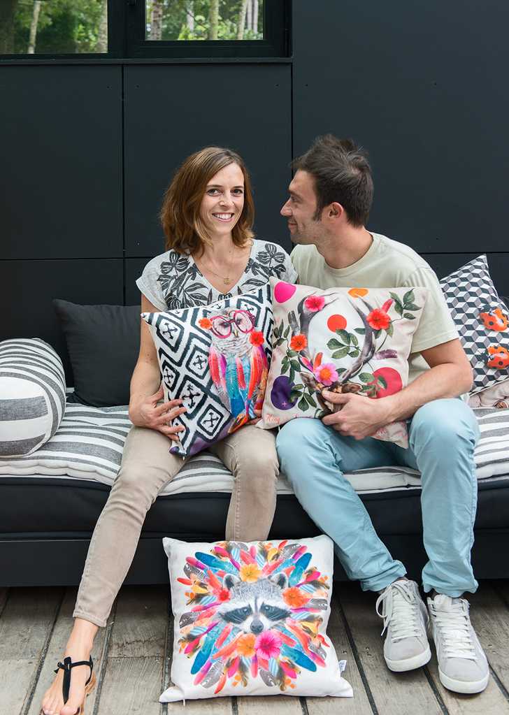 法国河边的黑色小屋 | 室内的明亮与活力-6