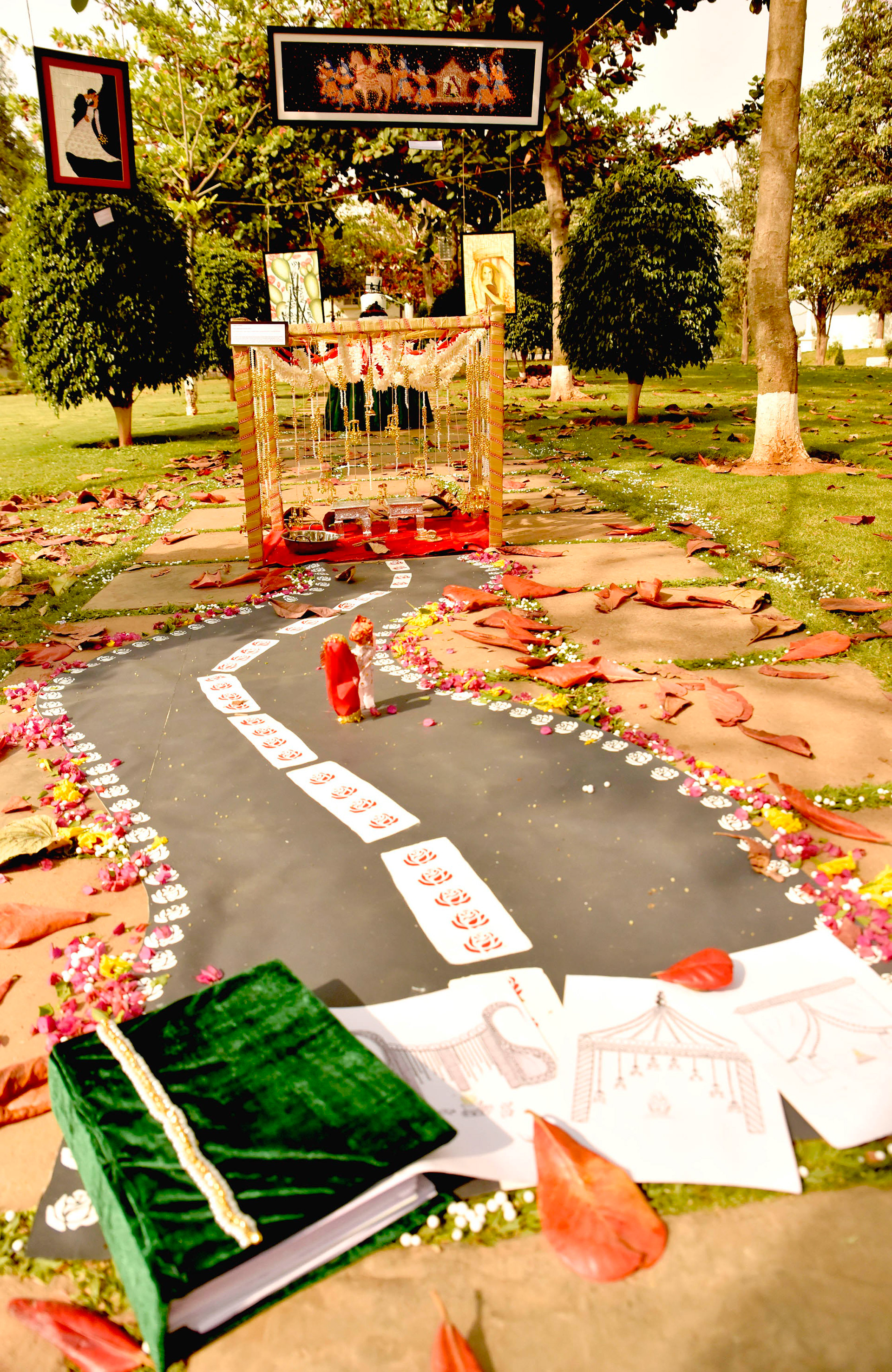 “生命的大篷车”艺术展-72