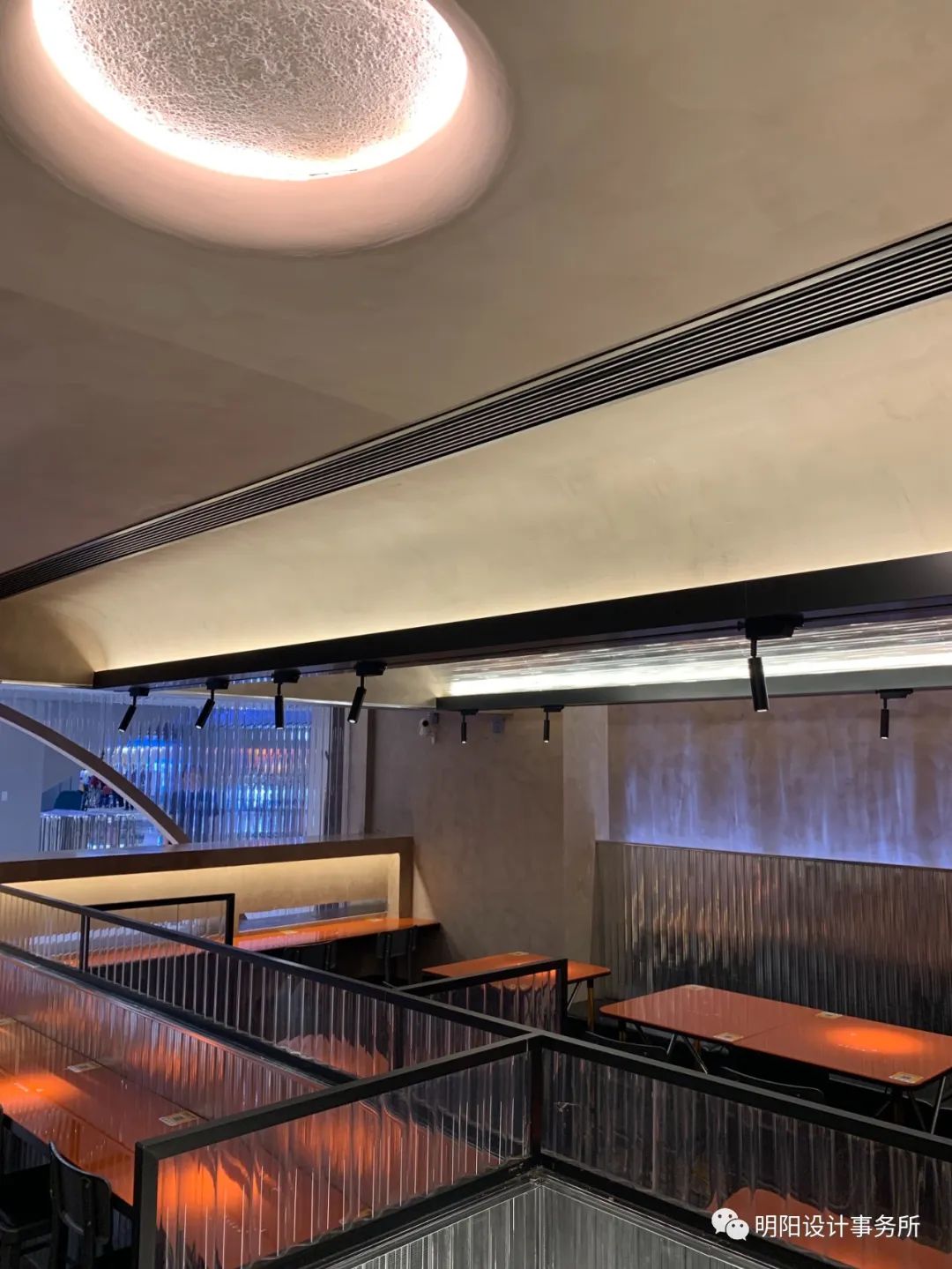 Moonfarm 月亮農場 2·0 · 地下一层的橙色月光餐厅设计丨中国广州丨STUDIO SHEEN 明阳设计事务所-0