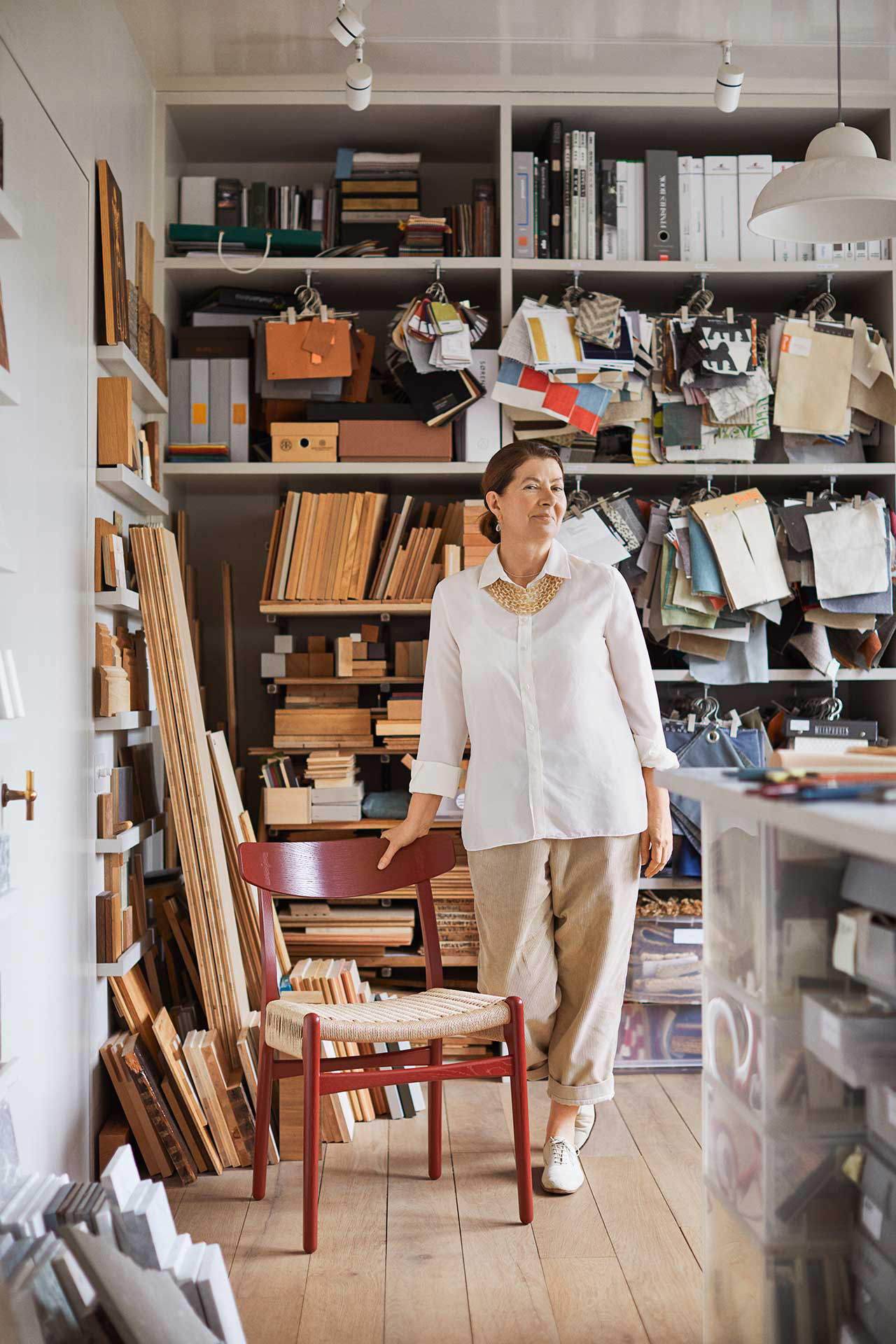 Ilse Crawford 为 Hans J. Wegner 五款经典椅子打造全新色彩方案-23