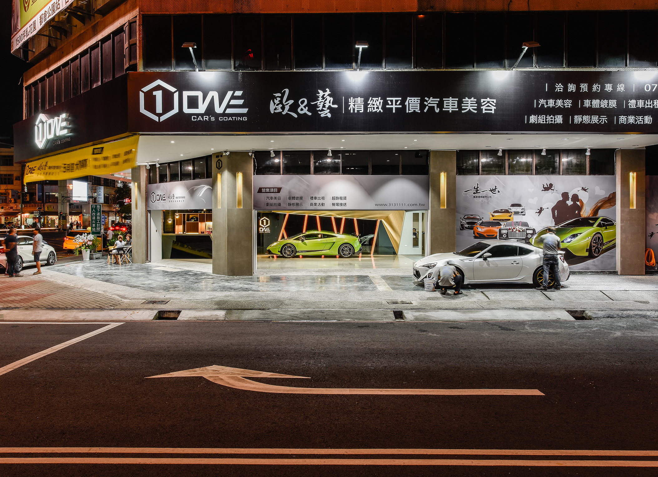 颠覆传统的汽车展厅设计-18