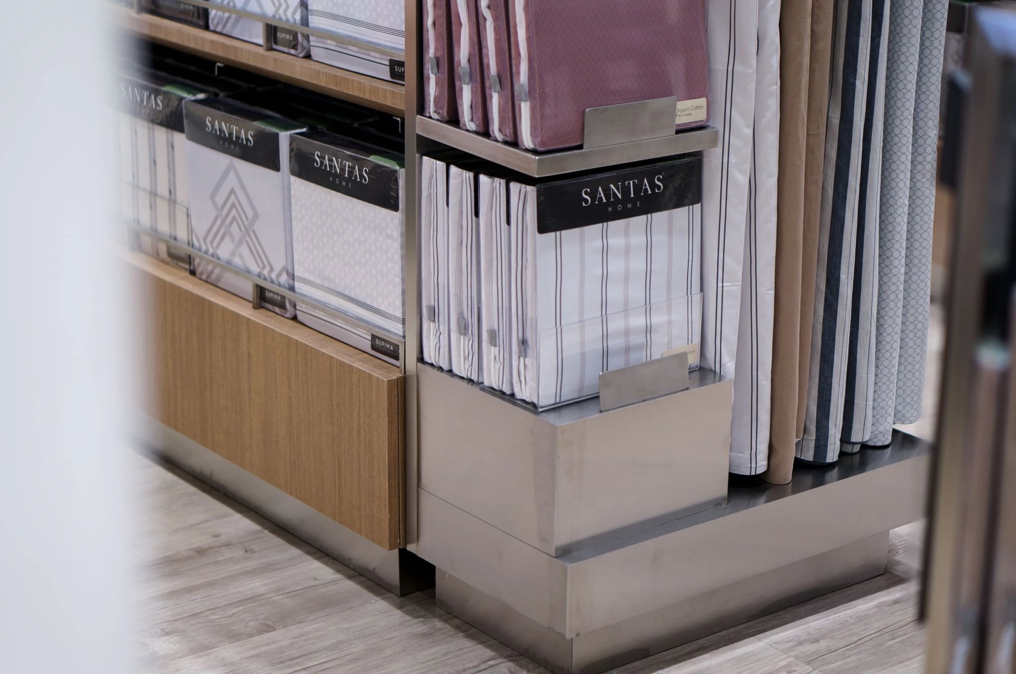 温馨时尚的床品店设计-13