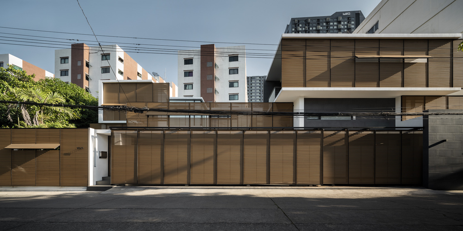 曼谷 898 平方米四口之家，多功能空间与温暖氛围的完美结合-33