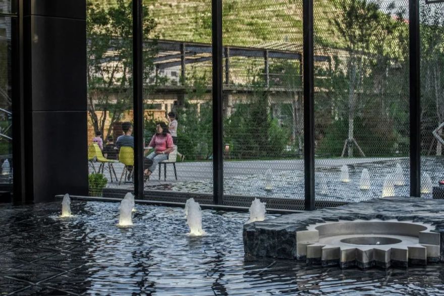 工业遗址改造 | 用景观留下时代的记忆:中车·拾光公园-78