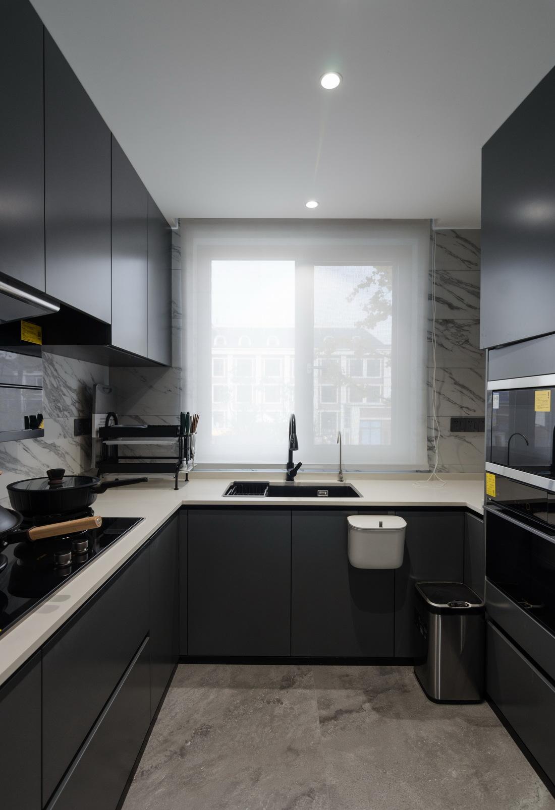 蓝墙叠窗之家-37