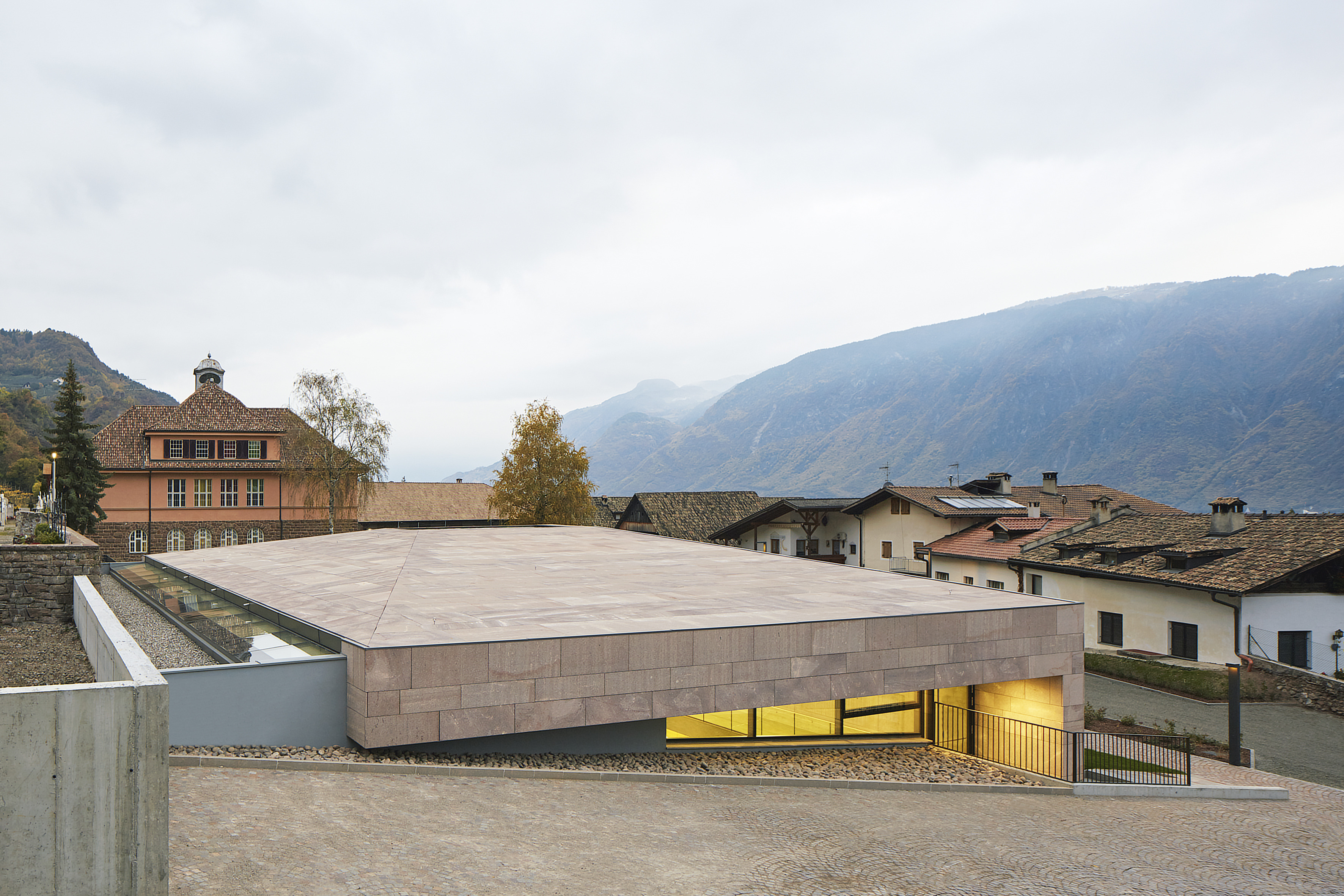 意大利乡村校园综合体,公共空间与私密空间的完美融合-34