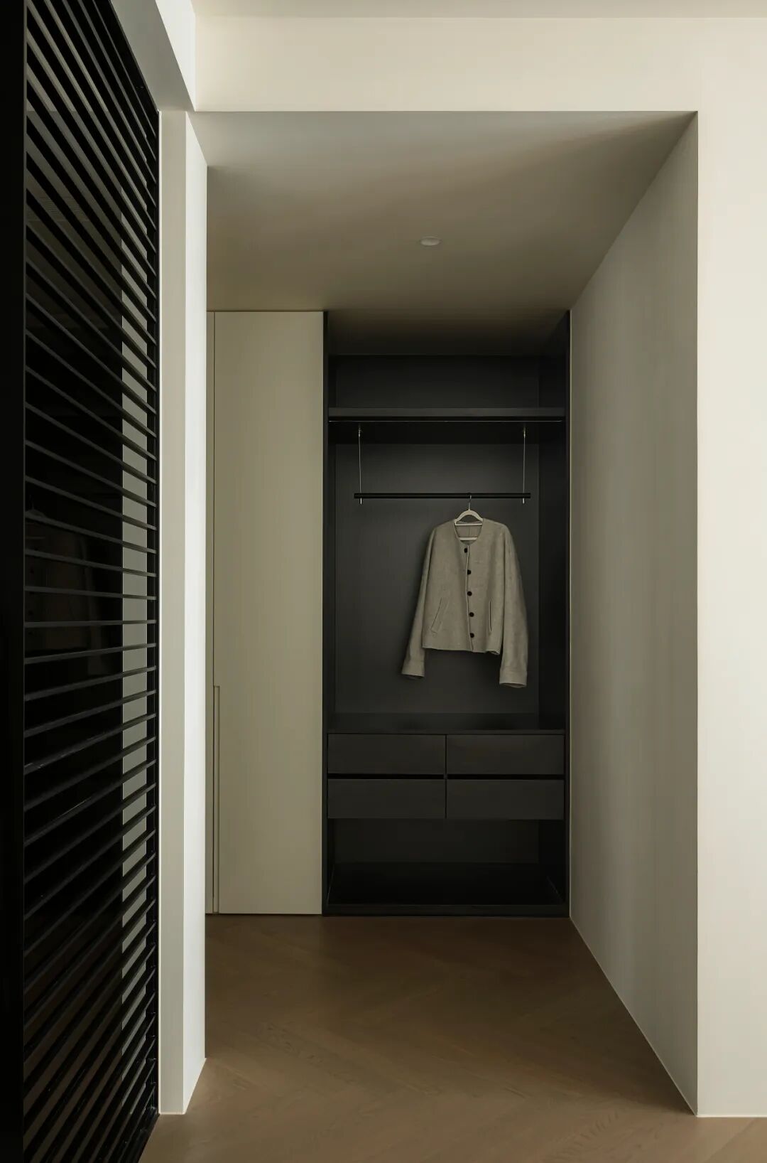 【新作】270㎡江景大平层，白墙如纸江景为画，爱是留白处的落款-65