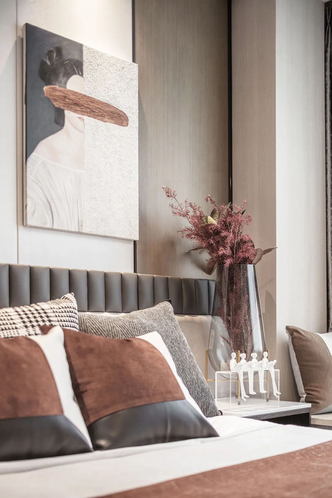 杭州中旅归锦府现代简约样板间 | 家的色彩与都市绿洲-26