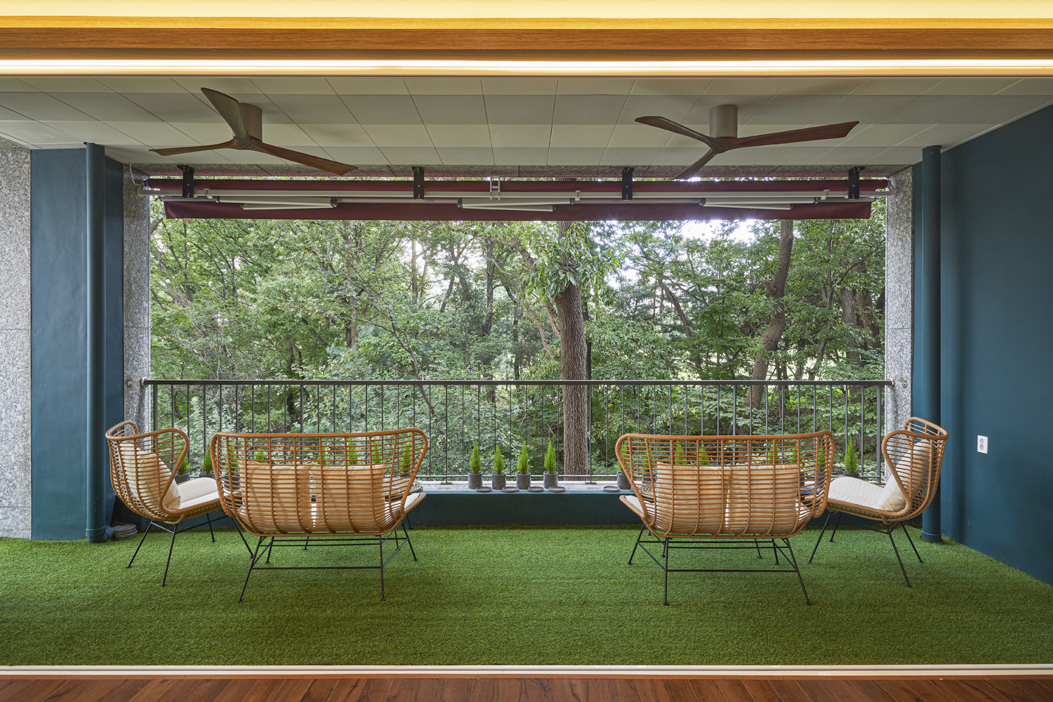 简约 35 平咖啡馆，明亮温馨的室内设计-11